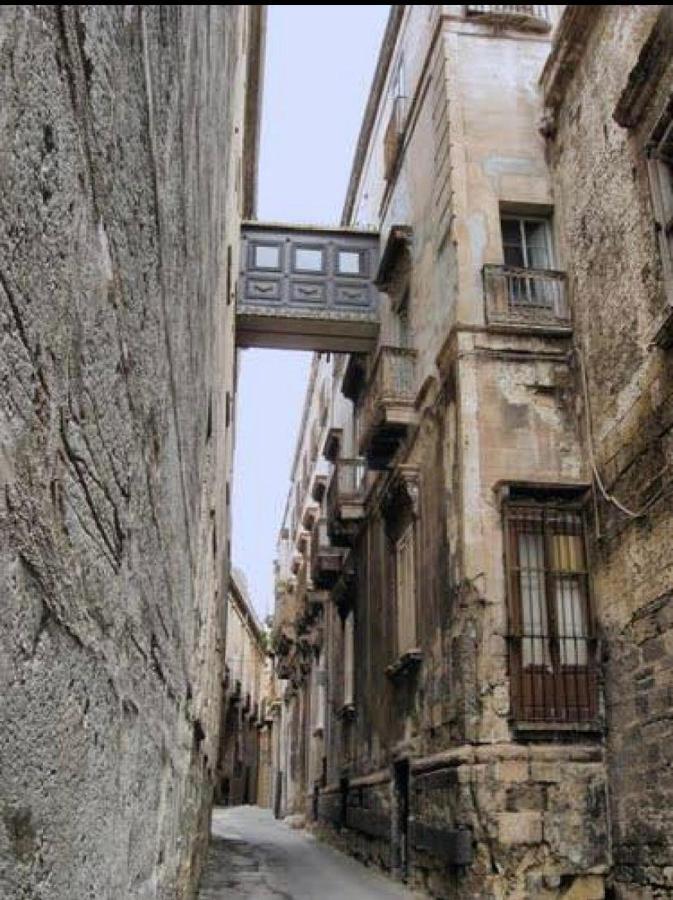Loft27 Apartment Taranto Bagian luar foto